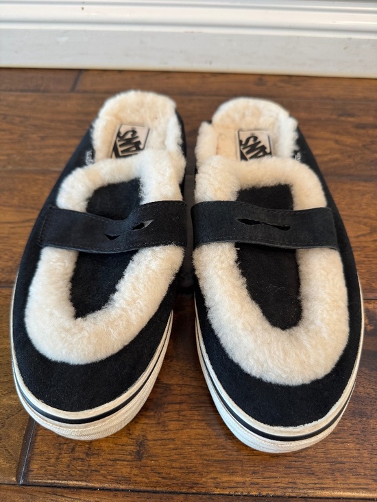Vans Shoes - Vans Black Suede Slip-On Fur Lined Mules Size 8.5 Men